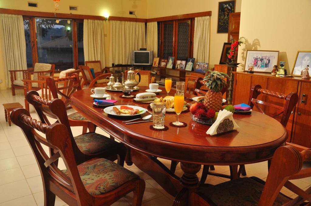 Knight'S Heaven Apartment แคนดี้ ภายนอก รูปภาพ